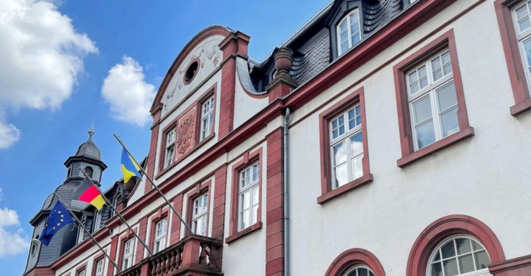 Eltville: Stadtverwaltung am Sektfestmontag nur vormittags erreichbar