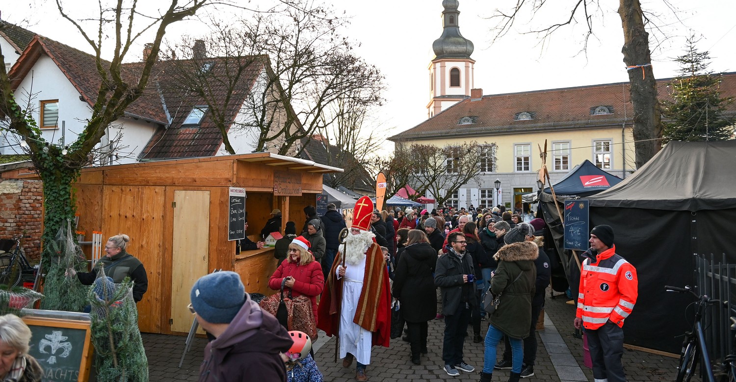 Hanau lädt zum dritten Adventswochenende mit Märkten, Konzerten und Weihnachtsbaumverkauf