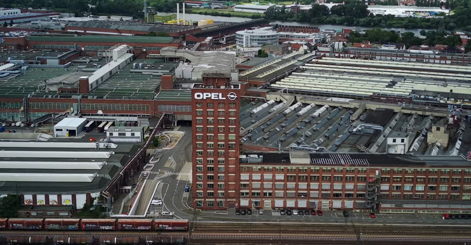 Teile einer Stabbrandbombe auf Opel Werkgelände entdeckt Keine Gefahr für die Bevölkerung