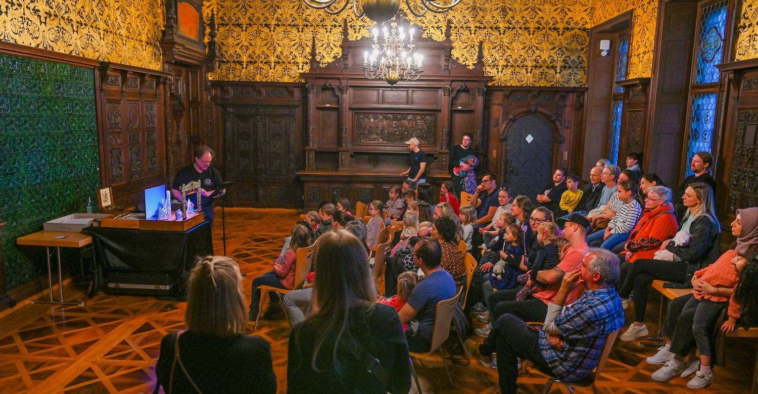 Vor dem Glühwein: Hanau startet viertägiges Kulturprogramm vor Eröffnung des Weihnachtsmarkts Vor dem Glühwein: Hanau startet viertägiges Kulturprogramm vor Eröffnung des Weihnachtsmarkts