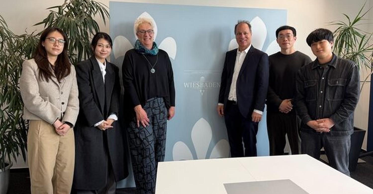 Wiesbaden stellt integriertes Modell für bezahlbares Wohnen einer südkoreanischen Delegation vor